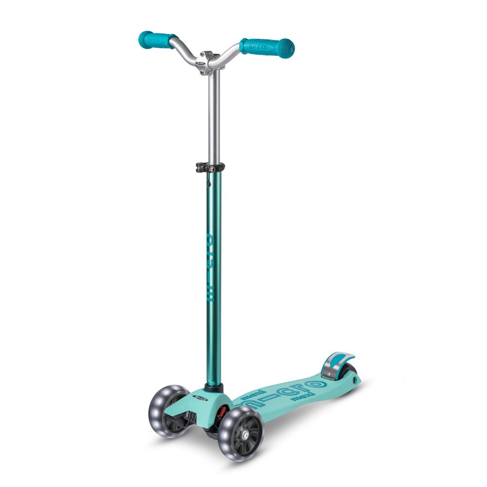 Micro Maxi Deluxe Pro LED Vibrant Blue Scooter