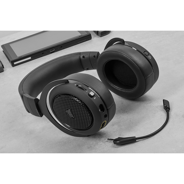 Corsair HS70 Wired Gaming Headset with Bluetooth