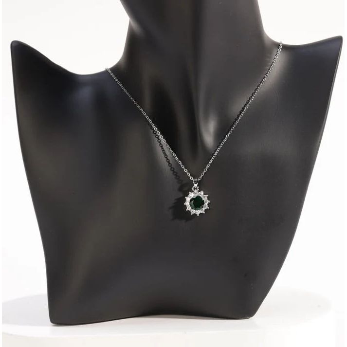 ZUS Green Diamond 18K White Gold Necklace with Pendant