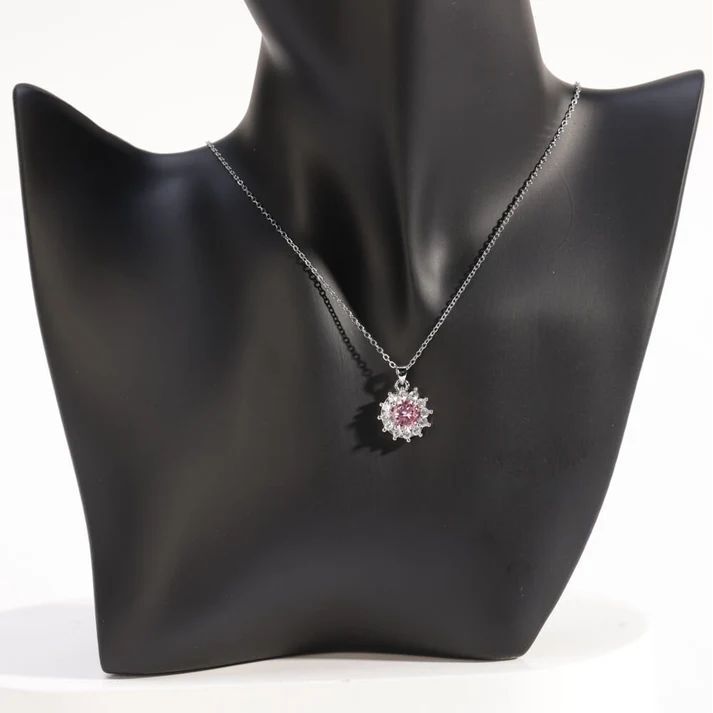 ZUS Rose Diamond 18K White Gold Necklace with Pendant